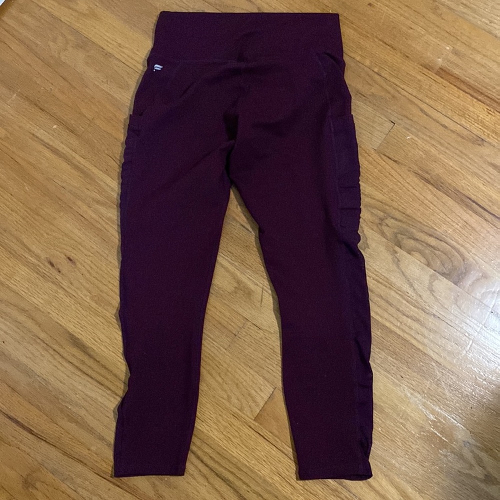 Fabletics Exercise Capris - Picture 3 of 8